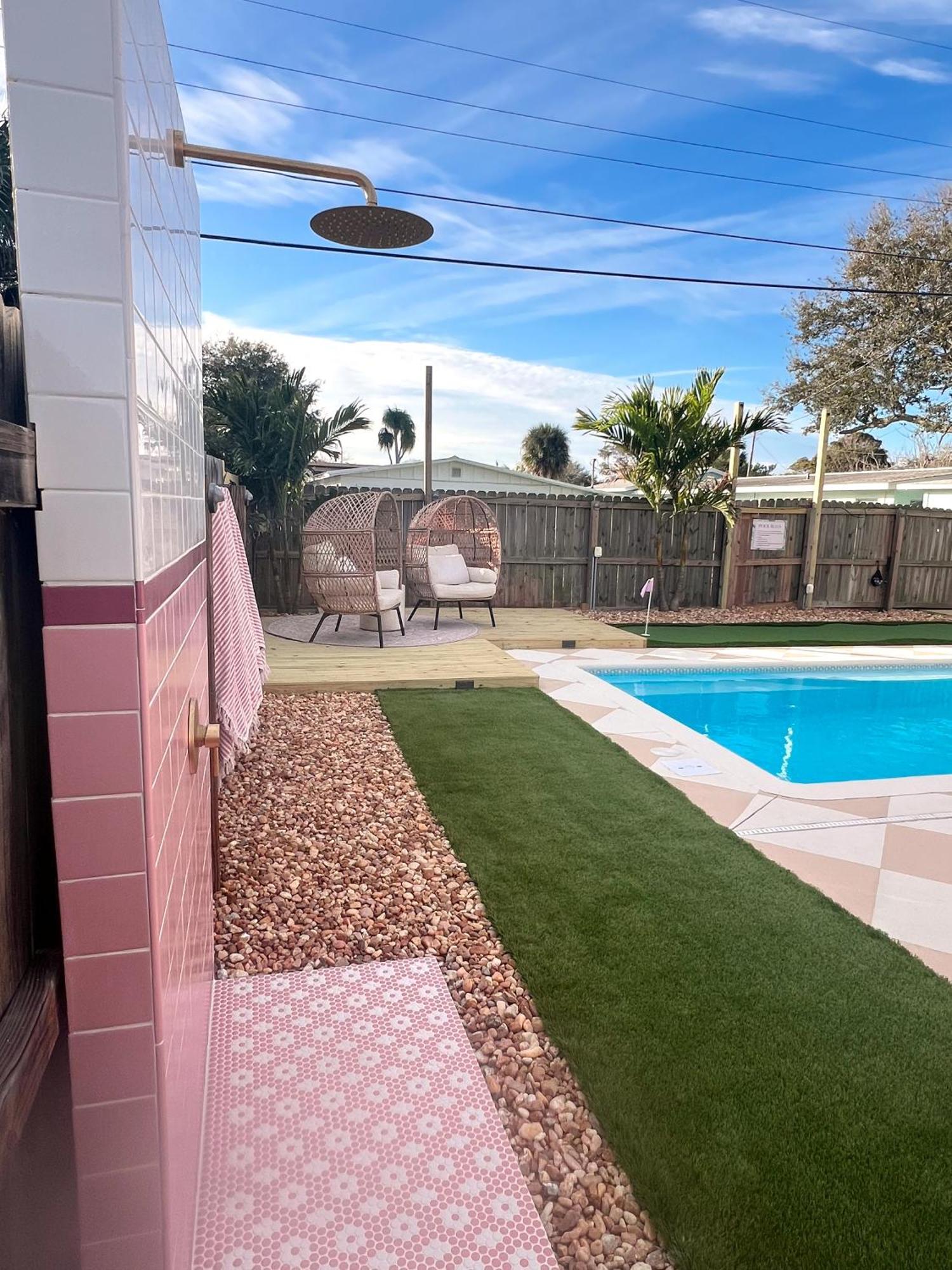 Luxury Villa 3 Blocks From The Beach With A Pool, Fire Pit And Outdoor Oasis Κέιπ Κανάβεραλ Εξωτερικό φωτογραφία