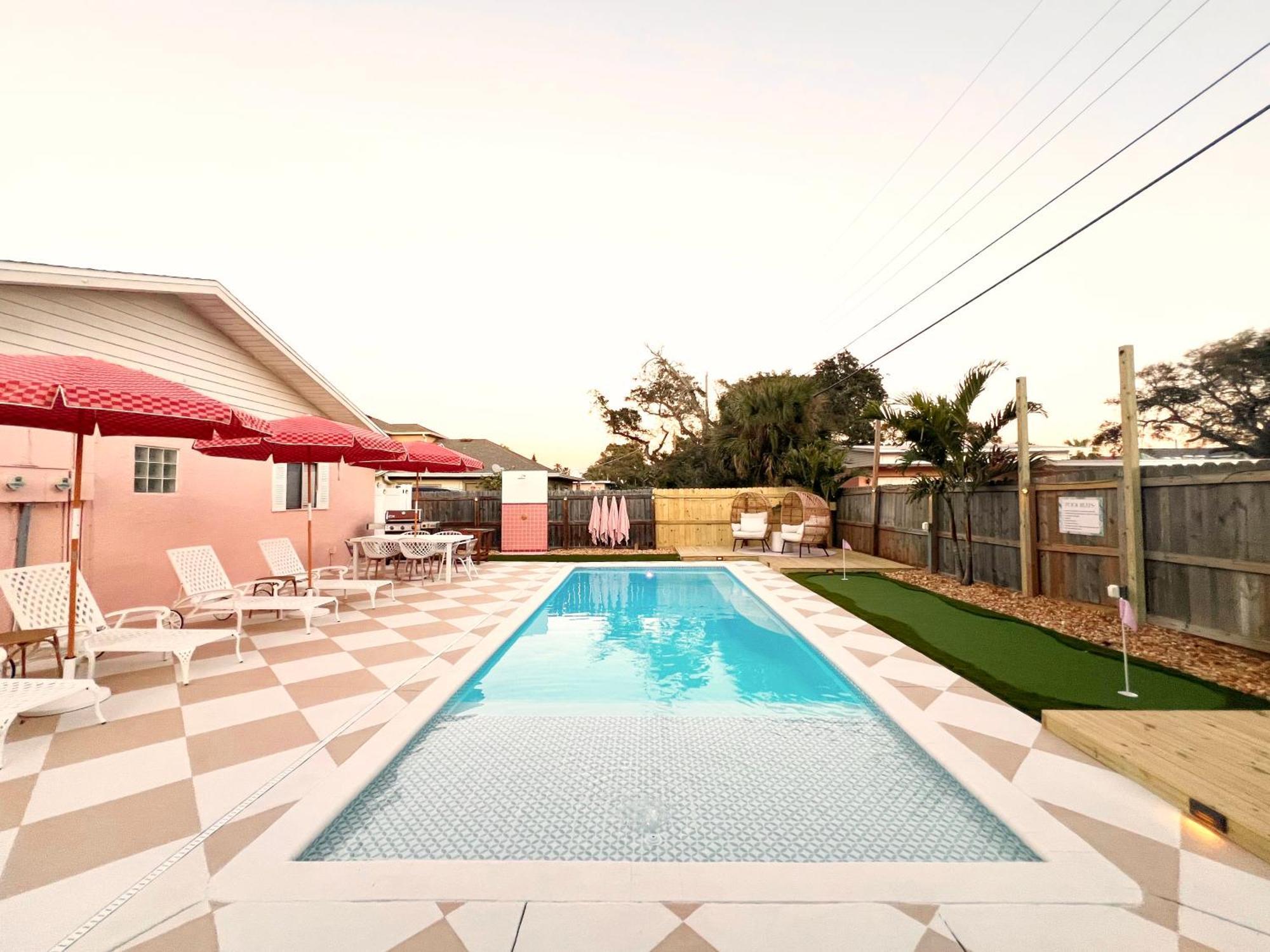 Luxury Villa 3 Blocks From The Beach With A Pool, Fire Pit And Outdoor Oasis Κέιπ Κανάβεραλ Εξωτερικό φωτογραφία